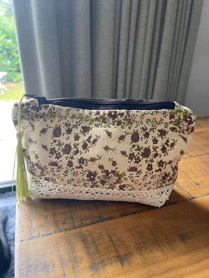 Vintage Style Handmade Zipper Pouch "Beatrice"